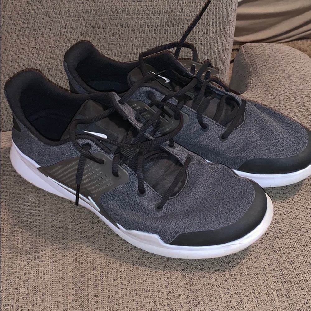 mens tennis shoes size 15